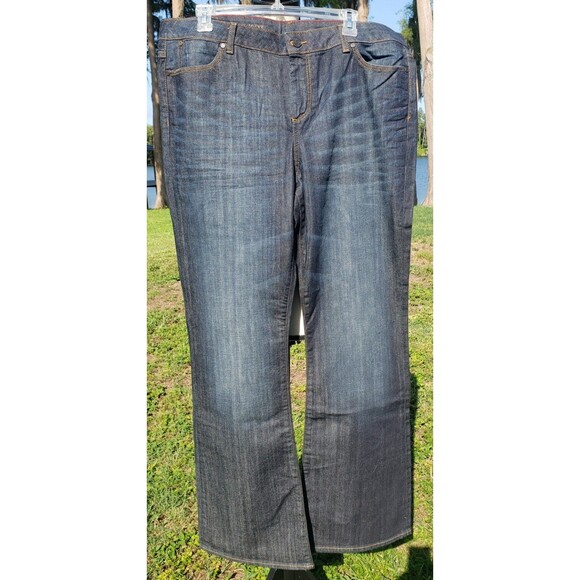 NWT Talbots Signature Boot Cut Dark Wash Jeans Womens Size 16/33 (38x32.5) - Picture 2 of 16
